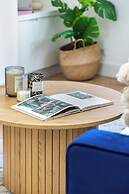 Stylish Soho 1BR Central