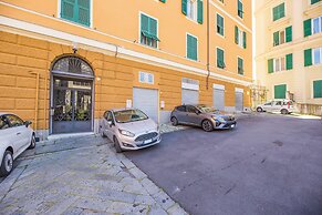 Spacious 3-Bedroom Flat in Central Genoa