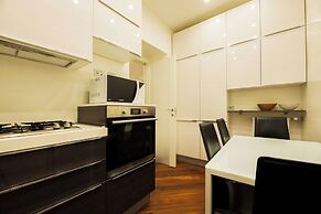 Spacious 3-Bedroom Flat in Central Genoa