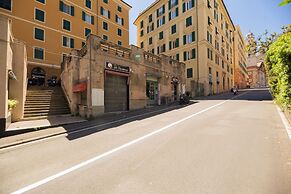 Spacious 3-Bedroom Flat in Central Genoa