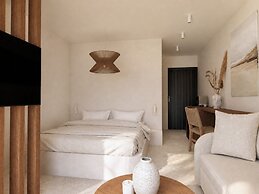 Ichos Boutique Apartments
