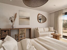 Ichos Boutique Apartments