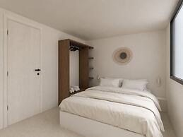 Ichos Boutique Apartments