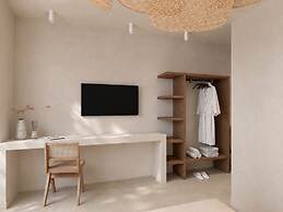 Ichos Boutique Apartments