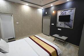 Sandhya paying guest house and Dormitory