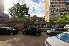 Stay Inn on Saryan Street 33