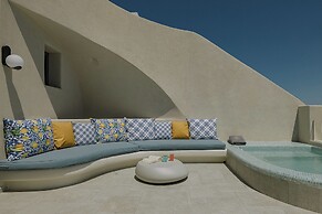 La Madeleine Suites Fira