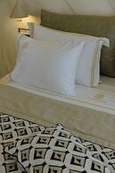 La Madeleine Suites Fira