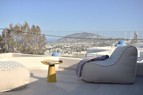 La Madeleine Suites Fira