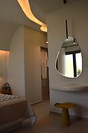 La Madeleine Suites Fira