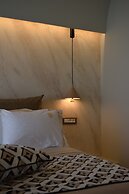 La Madeleine Suites Fira
