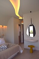 La Madeleine Suites Fira