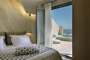 La Madeleine Suites Fira