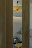 La Madeleine Suites Fira