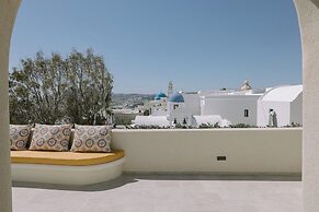 La Madeleine Suites Fira