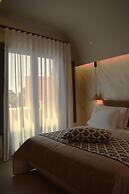 La Madeleine Suites Fira