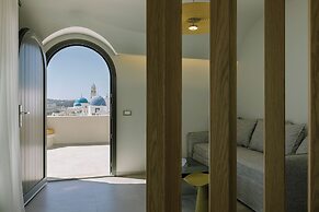 La Madeleine Suites Fira