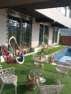 6bhk Radiant Villa
