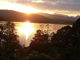 Romantic Boathouse on Lake Windermere