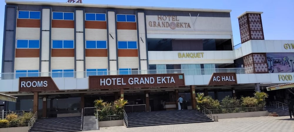 Hotel Grand Ekta