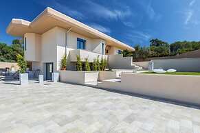 Resort Beach San Gemiliano