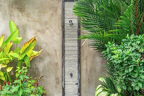 Honey Mandarin Villa