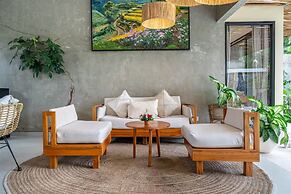 Honey Mandarin Villa