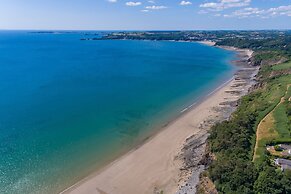 Smugglers Cove - Short Walk to Beach