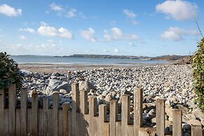 Smugglers Cove - Short Walk to Beach