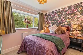 Bay View Cottage - Luxury Coastal Stay