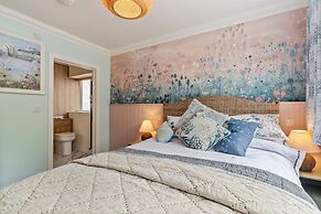 Bay View Cottage - Luxury Coastal Stay