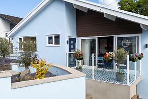 Bay View Cottage - Luxury Coastal Stay