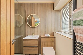 Bay View Cottage - Luxury Coastal Stay