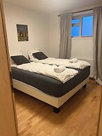 2 Bedroom Condo With Cheap Pick up Services