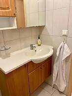 2 Bedroom Condo With Cheap Pick up Services