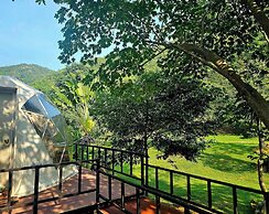 Mountain Front Hut For 2 Rare Birds, Bikes, Nature