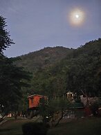 Mountain Front Hut For 2 Rare Birds, Bikes, Nature