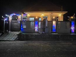 NIGO EXECUTIVE LODGE MAHENGE