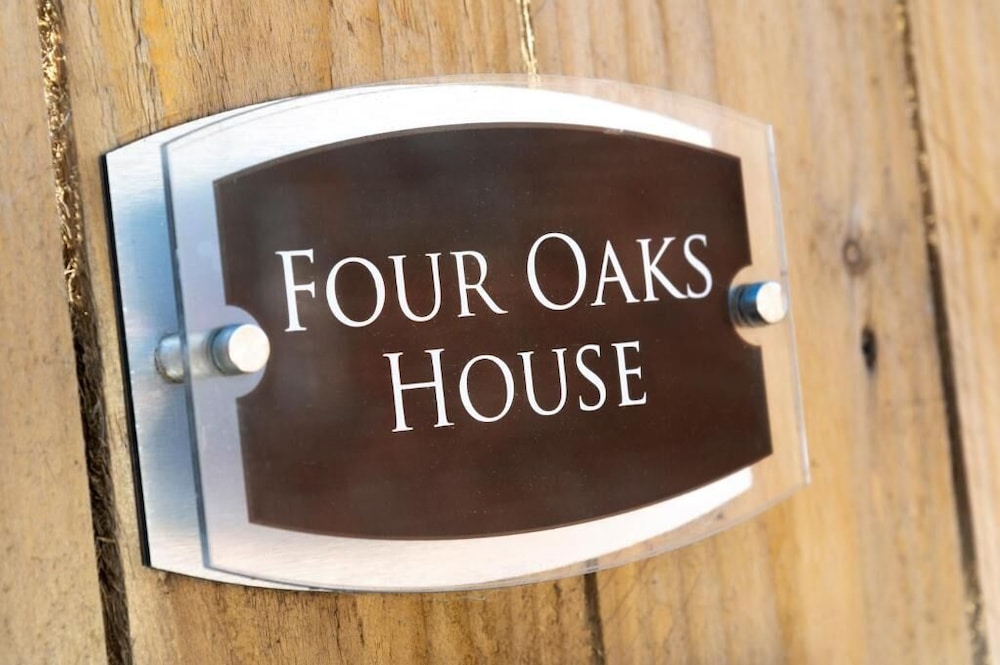 Four oaks house