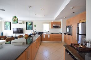 Palm Beach 610 2 Bedroom Apts