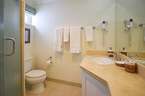 Palm Beach 610 2 Bedroom Apts