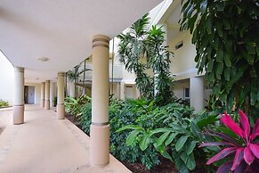 Palm Beach 610 2 Bedroom Apts
