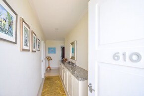 Palm Beach 610 2 Bedroom Apts