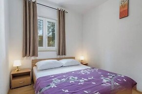 Villa Stella With Pool And Sauna