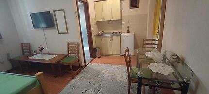 Tetka Apartments