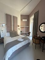 Poerio Station Rooms & Apartment