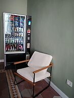 Poerio Station Rooms & Apartment