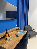 Poerio Station Rooms & Apartment