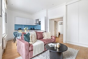 Elegant 1BR in Vibrant Soho