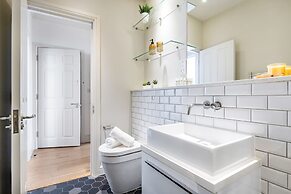 Elegant 1BR in Vibrant Soho